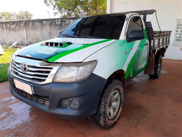  HILUX CS 3.0 D4X4 ANO 2015/2015