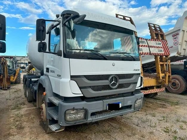 BENZ AXOR 3131 6X4, ANO 2020/2020
