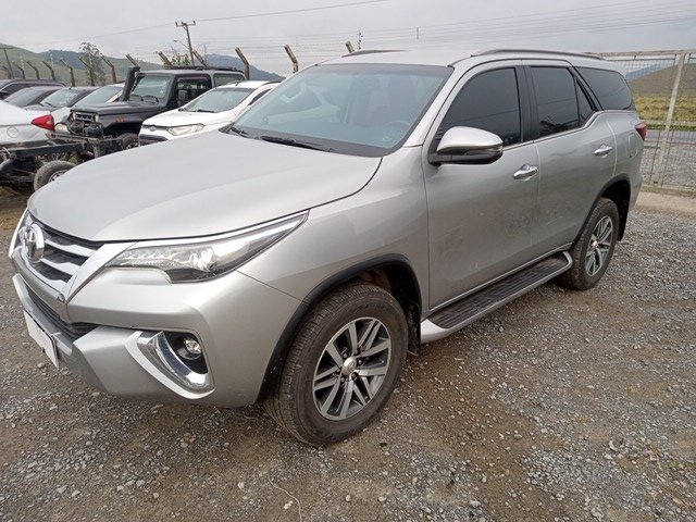 TOYOTA - HILUX SW SRX 2.8 AT 4X4 FD ANO 2020/2020 